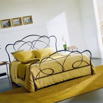 Letto matrimoniale / classico / con testiera...