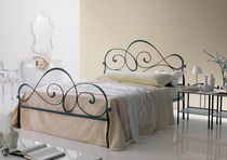 Letto matrimoniale / moderno / con testiera...
