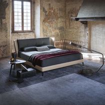 Letto matrimoniale / moderno / imbottito...
