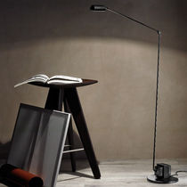 Lampada da terra / in metallo / moderna...