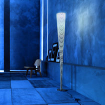 Colonna luminosa design originale / in acciaio...