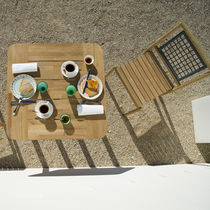 Tavolo da bistrot moderno / in teak / con...