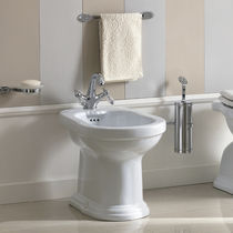 Bidet in ceramica