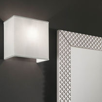 Applique moderna / da bagno / in metallo...