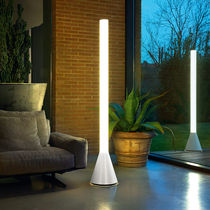 Colonna luminosa moderna / in metallo /...