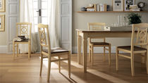 Sedia classica / in legno