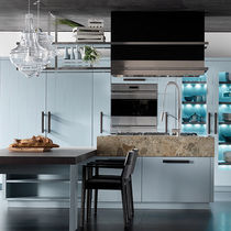 Cucina moderna / in legno / con isola /...