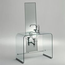 Piano lavabo in vetro / di Shiro Kuramata