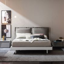 Letto matrimoniale / moderno / con testiera...