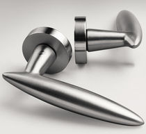 Maniglia per porta / in ottone / moderna