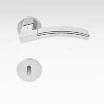 Maniglia per porta / in metallo / moderna