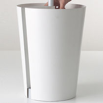 Cestino gettacarte in plastica