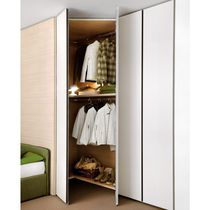 Armadio ad angolo / moderno / in legno /...