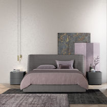 Letto matrimoniale / moderno / imbottito...