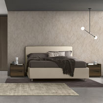 Letto matrimoniale / moderno / imbottito...