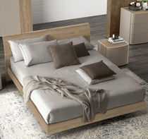 Letto matrimoniale / moderno / con testiera...