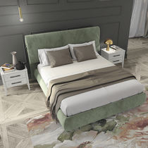 Letto matrimoniale / moderno / imbottito...