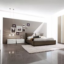 Letto matrimoniale / moderno / imbottito...