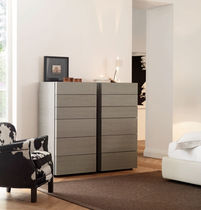 Cassettiera moderna / in legno laccato /...