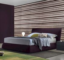 Letto matrimoniale / moderno / imbottito...