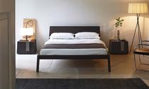 Letto matrimoniale / moderno / in legno