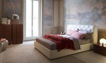 Letto matrimoniale / moderno / imbottito...