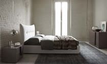 Letto matrimoniale / moderno / imbottito...
