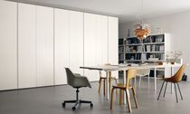 Armadio moderno / in legno / in legno laccato...