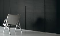 Armadio moderno / in legno / con ante battenti
