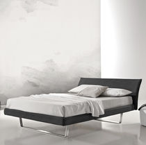Letto matrimoniale / moderno / imbottito...