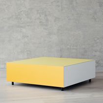 Tavolino basso moderno / in legno compensato...
