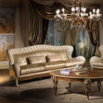 Divano chesterfield / in velluto / in pelle...