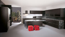 Cucina moderna / in legno massiccio / con...