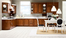 Cucina classica / in legno massiccio / in...