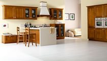 Cucina classica / in legno massiccio / con...