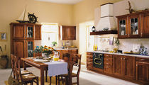 Cucina classica / in legno massiccio / in...