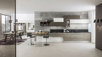 Cucina moderna / in legno / senza maniglie