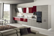 Cucina moderna / in laminato / laccata /...