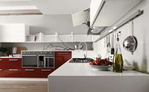 Cucina moderna / in laminato / laccata /...
