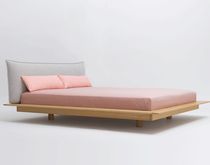 Letto matrimoniale / moderno / con testiera...