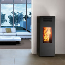 Stufa a pellet / 0 - 5 kW / 5 kW...10 kW...