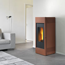 Stufa a pellet / 0 - 5 kW / 9 kW / moderna