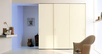 Armadio moderno / in legno / in legno laccato...