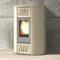 Stufa a pellet / 0 - 5 kW / 10 kW...20 kW...