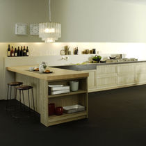 Cucina moderna / in castagno / con isola...