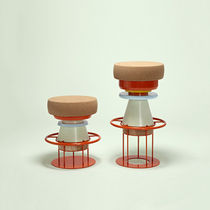Sgabello da bar design originale / in faggio...