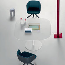 Tavolo moderno / in legno / in laminato...