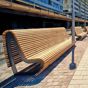 panca per spazi pubblici contemporanea