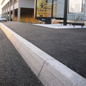 bordura in pietra ricostituita