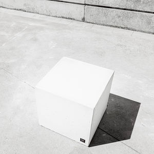 sgabello contemporaneo